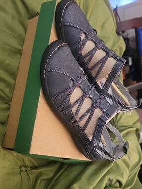 JAMBU & CO. Juliet Charcoal Strappy Casual Sandals